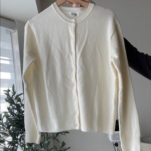 Fine wool spring cardigan